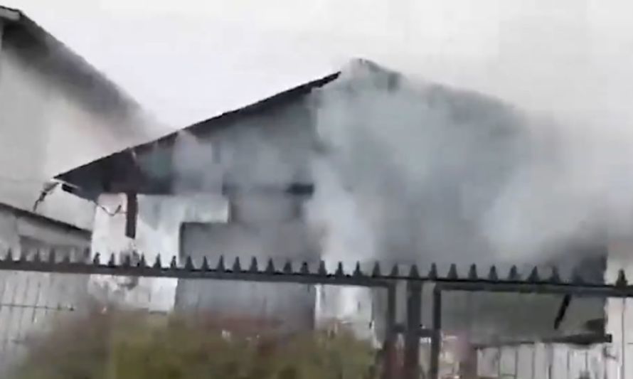 Incendio destruyó casa “okupa” en el sector alto de Puerto Montt 