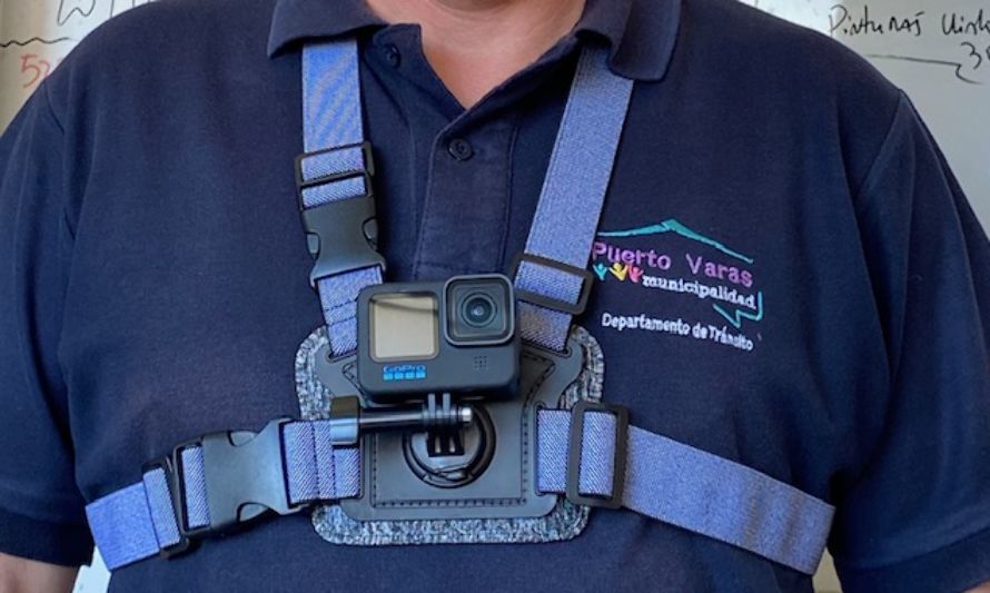 Municipalidad de Puerto Varas implementa con cámaras GoPro a examinadores e inspectores de la Dirección de Tránsito