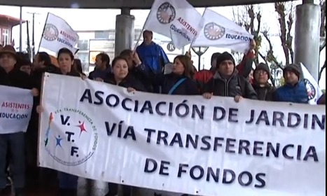 Trabajadores públicos protagonizaron una manifestación en Plaza de Armas Puerto Montt