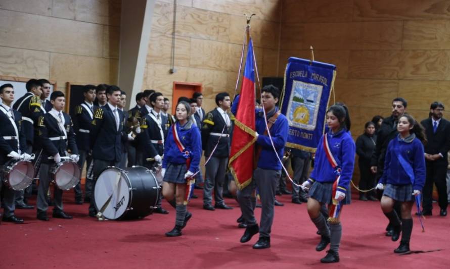 Establecimientos municipales de Puerto Montt rindieron honor a las Glorias Navales