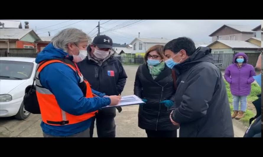 Familias que habitan cerca de peligrosa ladera en Quemchi, deberán abandonar el sitio