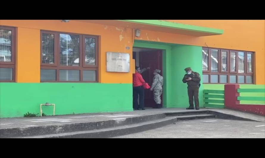 Roban pertenencias a personal FACH que custodiaba sitio de votación en Castro