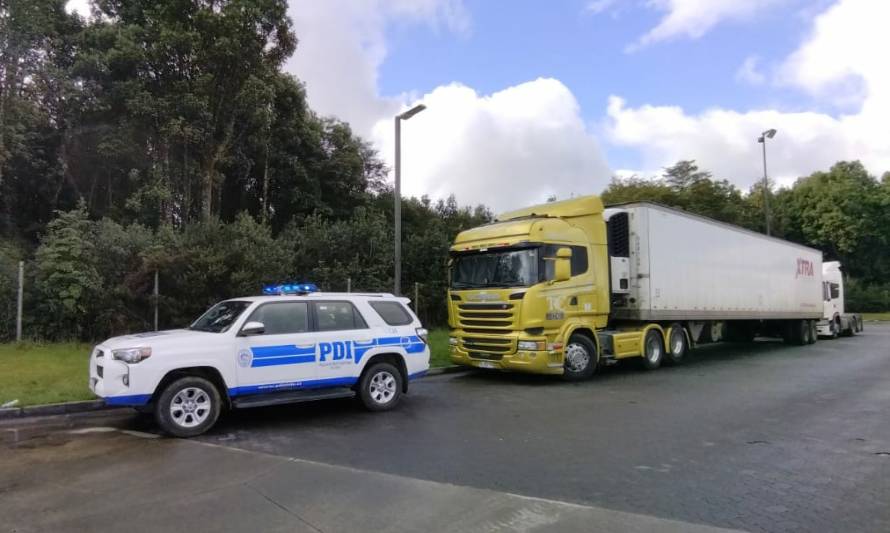 Puerto Varas: Chofer de camión falleció al interior de su máquina en estación de servicio Copec 