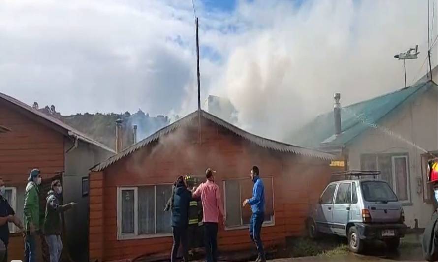 Incendio en palafitos de Castro afectó vivienda de ex boxeador Carlos Guruguru Ruíz