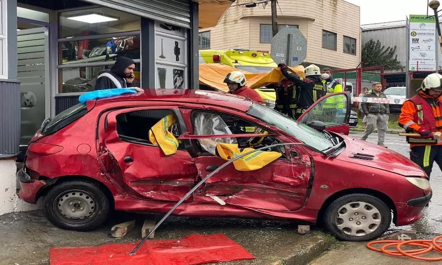 Tres personas resultaron lesionadas en accidente de tránsito en Puerto Montt 