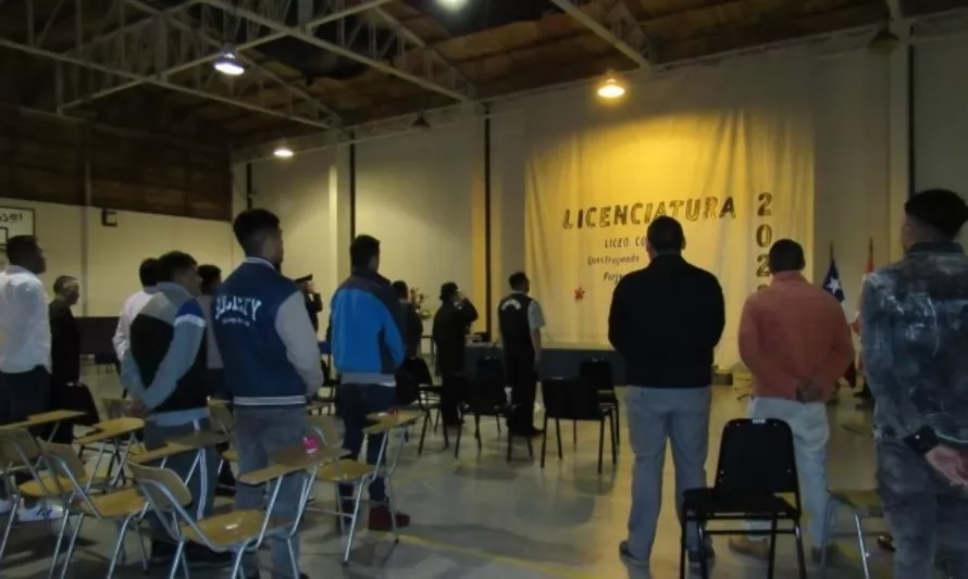 Más de 600 internos de las cárceles concesionadas de Puerto Montt y Valdivia concluyen sus estudios de enseñanza básica, media y técnico profesional