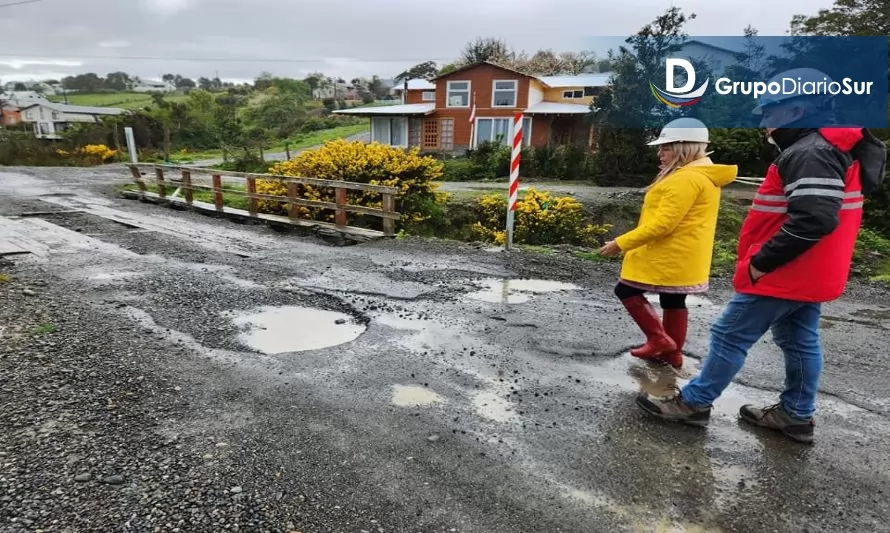 Hualaihué: alcaldesa  Espinoza solicitó a Vialidad retomar asfaltado de ruta costera W-609