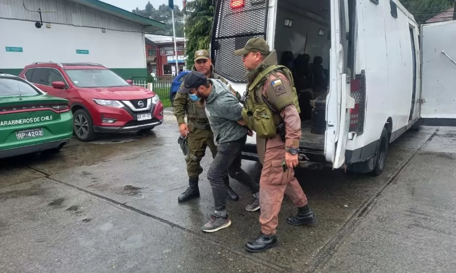 Carabineros detiene a sujeto por robo con violencia en centro de Puerto Montt