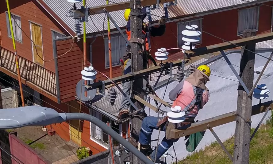 En Calbuco, Puerto Varas y Puerto Montt Saesa realizará trabajos de mantenimiento de redes eléctricas 
