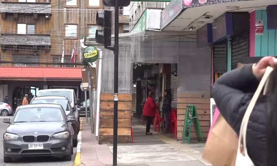 Municipio ordenará demolición de terrazas de restaurantes en el centro de Puerto Montt