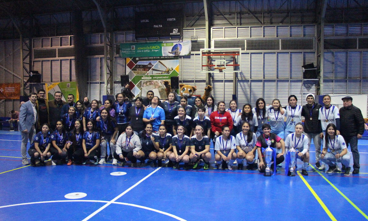 Estudiantes de la región participaron en los campeonatos de tenis de mesa y futsal damas de las Ligas Deportivas de Educación Superior en Puerto Montt