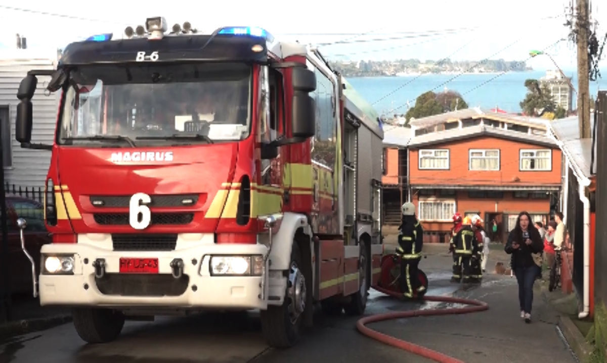 Nuevo incendio se registró en Puerto Montt: Bomberos llamó (nuevamente) al autocuidado