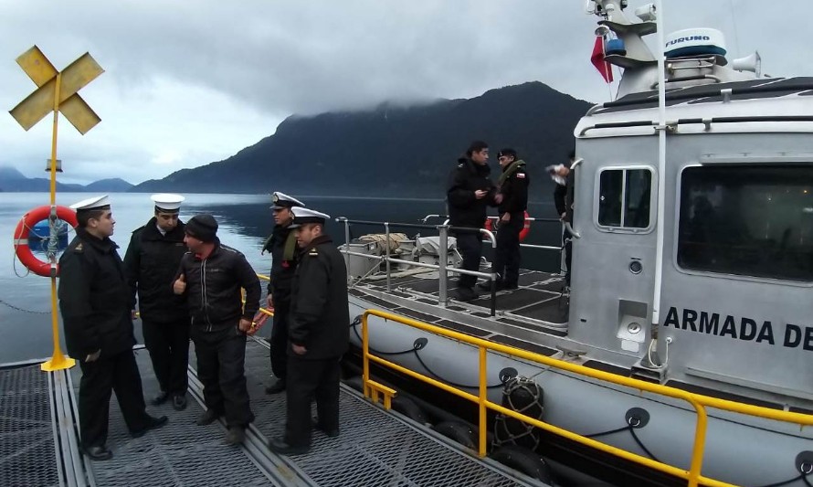 Armada efectuó exitoso rescate de un tripulante en Hualaihué